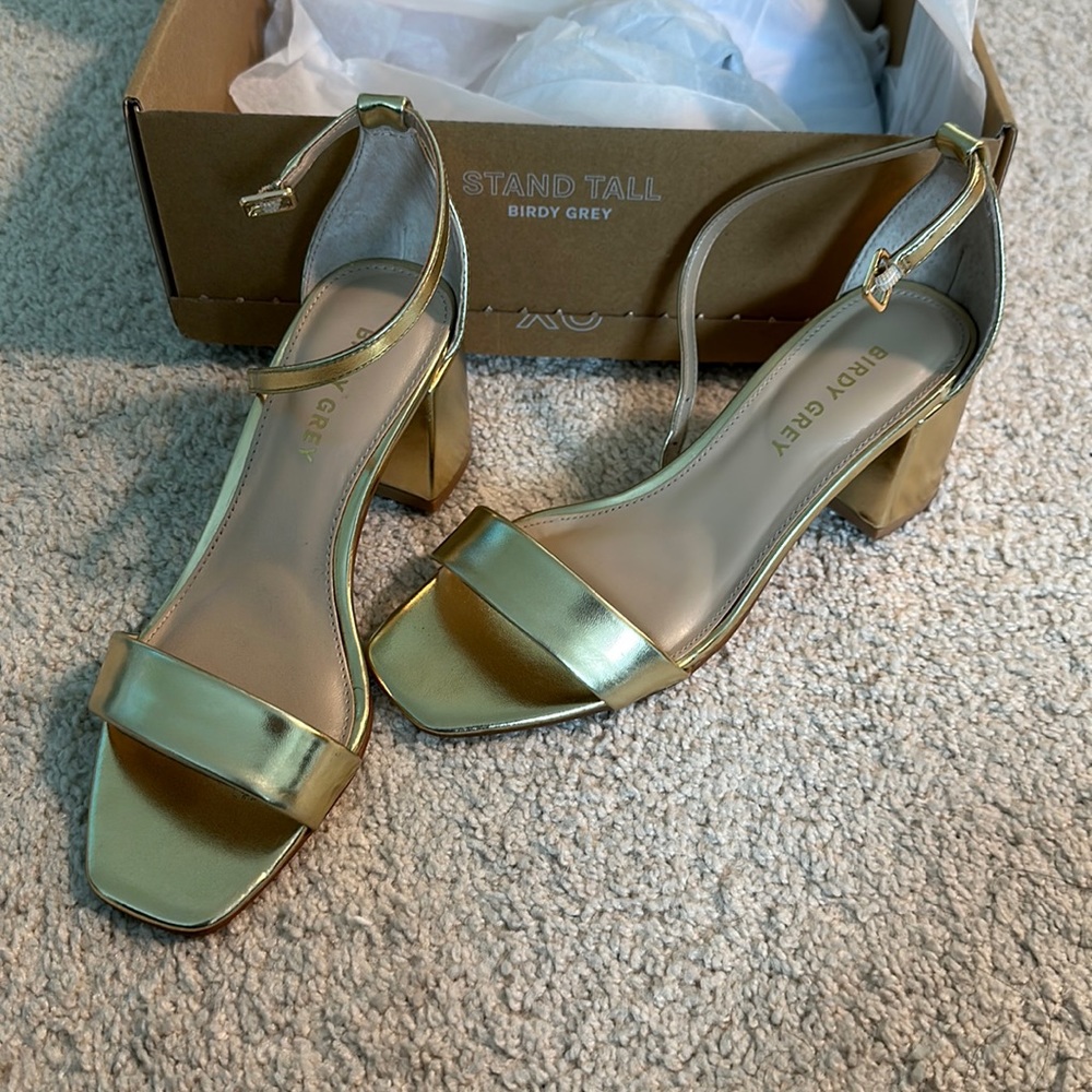 Gold Heels size 6